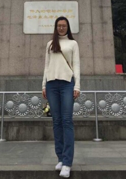 求问，我的脸型和眼睛鼻子皮肤该怎么做才好？