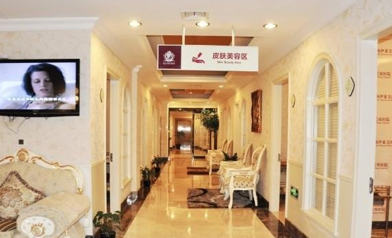 上海瑰丽医疗美容医院李东虹做双眼皮怎么样?