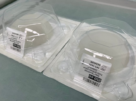 想做隆胸选假体好还是自体脂肪好?